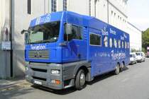 MAN TG 410 A vom Landestheater Detmold.
Aufgenommen direkt neben dem Theater in einer Seitenstrasse.