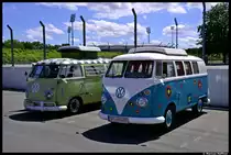 Ein Volkswagen-Bus T1 neben einen weiteren T1-Bus am 8. Juli 2012 beim K�fertreffen an der Steintrib�ne in N�rnberg.
