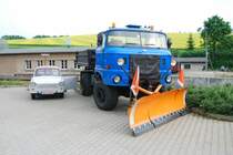 Produkte der DDR wie man kennt und immermehr vermisst, der Trabbi und der W50, Cranzahl 01.06.08