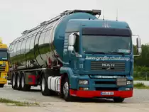 MAN TGA Tanksattelzug von  Hans Gro�e R�vekamp  abgestellt in Crailsheim, 27.05.2012