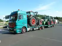 MB Actros 2546 der Spedition Ziegler steht vor der Tankstelle am Rasthof Lehnerz, August 2012