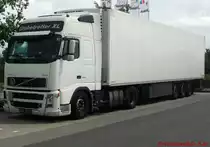 Volvo 500 FH12 in Rostock am 7.8.2012