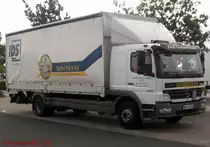 MB Atego 1224 der ''Spedition Homtrans'' in Rostock am 7.8.2012