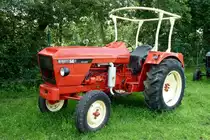 Renault 56 eines Traktorensammlers in Nordholz, Juli 2012