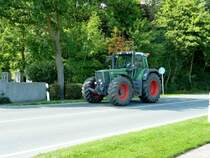 Fendt 916 in flotter Fahrt unterwegs, August 2012