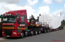 DAF XF 105.510 der polnischen Firma ''Herkules'', beladen mit WKA-Teil von Nordex, aufgenommen in Rostock am 9.8.2012