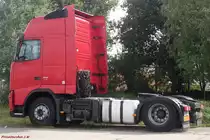 Volvo 440 - Sattelzugmaschine, aufgenommen im Rostocker �berseehafen am 9.8.2012