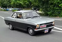 Alter Opel Kadett auf der Veranstaltung  Adenau Classic  bei der Durchfahrt in Bad M�nstereifel - 21.07.2012