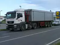 MAN-Kipper,am 09.August 2012,in Bergen/R�gen.