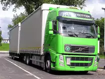 August 2012 / den Tandem - Anh�nger zieht ein Volvo FH mit 460 PS ...