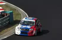 Ein Lada Granta mit russische Farben.
Aufnahme: Lada Granta Cup am 05.05.2012 beim WTCC Rennen auf dem Hungaroring