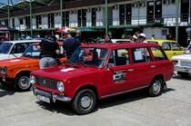 Roter Lada 2102 wurde in TOP Zustand beim WTCC Rennen am 05-06.05.2012 ausgestellt.