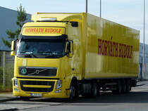 Volvo FH 460 von  Horvath Rudolf  aus Ungarn bei der Pause im Nrnberger Hafengebiet, 07.06.2012