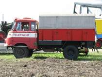 Lschgruppenfahrzeug LF 8-TS 8 auf Robur LO 1801 -FEUERWEHR- aus dem alten Landkreis Gstrow beim 18. Oldtimer- und Traktoren-Treffen im AGRONEUM in Alt Schwerin [12.08.2012]
