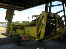 Kartoffelsammelroder E 671-2 des Baujahres 1976 gesehen beim 18. Oldtimer- und Traktoren-Treffen im AGRONEUM in Alt Schwerin [12.08.2012]
