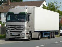 MB Actros MP3 abgestellt in einem Industriegebiet in Nrnberg, 07.06.2012