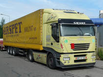 Iveco Stralis 480 von  Arspet  aus der Trkei wartet das Feiertagsfahrverbot fr LKW in einem Industriegebiet in Nrnberg ab, 07.06.2012