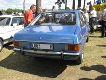 Limousine FORD  Escort  (Heckansicht) aus dem neuen Landkreis Rostock beim 18. Oldtimer- und Traktoren-Treffen im AGRONEUM in Alt Schwerin [12.08.2012]
