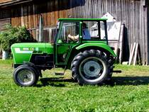 DEUTZ-FAHR D1002-N; am Weg zu einer Oldtimerveranstaltung; 120819