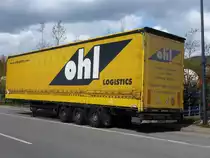 OHL Logistics Schmitz Sattelauflieger abgestellt in Herten 22.04.2012(Heckansicht) 

