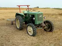 MAN steht auf einem Feld im 36100 Petersberg-Marbach, August 2012
