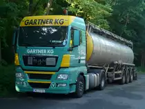 MAN TGX 18.440 Tanksattelzug von  Gartner  bei der Pause in N�rnberg, 07.06.2012