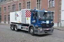 Wechselladerfahrzeug Mercedes-Benz Actros 2636L 6x4 Aufbau Leebur Multilift & Vanassche der Belgischen Zivilschutz Standort Brasschaat, Aufnahme am 21.07.2012 in Brussel nach Anlass des Nationalfeiertags 