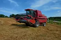 Case 521, M�hdrescher nach dem Ernteeinsatz, Aug.2012