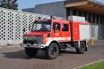 Waldbrand-Tankl�schfahrzeug Mercedes-Benz Unimog U1550L Aufbau Somati der Feuerwehr Malle, Aufnahme am 25.09.2011 in Schoten aus Anlass der Umzug f�r 100 Jahr-Feier  brandweer Schoten 

