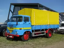 Pritschenwagen W 50 L aus dem alten Landkreis M�ritz (M�R) beim 18. Oldtimer- und Traktoren-Treffen im AGRONEUM in Alt Schwerin [12.08.2012] 