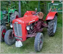 Massey-Ferguson FE 35; 2358 ccm; 35 Ps; 4 Zyl; Bj 1958; aufgenommen beim Oldtimertreffen in Keispelt (L) am 12.08.2012. 