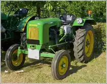 Oldtimertraktor Wahl W 17; Bj 1953; 17 Ps; 2 Zyl; 1250 ccm; aufgenommen beim Oldtimertreffen in Keispelt (L) am 12.08.2012.   