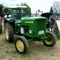 John Deere Lanz 300, gesehen am Baiersr�der Hof im August 2012