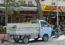 Piaggio sorgt in Riccione f�r saubere Stra�en.(9.6.2012)