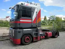 Renault AE Sattelzugmaschine von Lange Berlin am 26.08.2012
