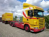 Scania R 400 Wechselpritschenzug von Lange Berlin am 26.08.2012