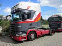 Scania R 420 Sattelzugmaschine mit Hochdach von Lange Berlin am 26.08.2012