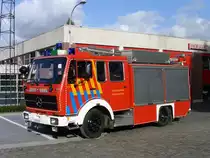 Tankl�schfahrzeug Mercedes-Benz 1017F Aufbau Ziegler der Feuerwehr Brasschaat, Aufnahme am 29.10.2006, Fahrzeug wurde sp�ter umgebaut durch die Firma Rosenbauer Belgium (jetzt Fire Technics)
  