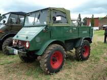 Unimog 411 besucht die Oldtimerausstellung der IGHL am Baiersr�der Hof, August 2012