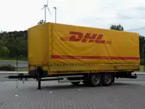 Tandem Anh�nger mit DHL Express & Logistics  Pritscheplane in Herten abgestellt am 28.08.2012
