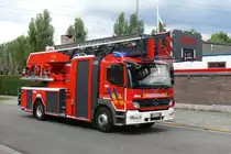 Drehleiter Mercedes-Benz Atego 1529F Aufbau Metz der Feuerwehr Niel, Aufnahme am 10.07.2009 