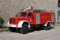 Tankl�schfahrzeug TAM 170 T 14 Aufbau Karoserist der Feuerwehr Varazdin (Kroatien), Aufnahme am 09.08.2011 in Zivogosce-Porat 


