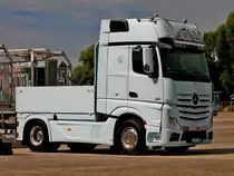 Actros 1851 Zugmaschine eines Schaustellerbetriebs am 24.08.2012 in Aachen.