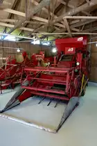 M�hdrescher der Firma Bautz aus Saulgau/Oberschwaben, Baujahr 1967, steht im Museumsdorf K�rnbach, Aug.2012