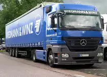 August 2012/ Mercedes Actros 1844 , hier der Wagen Nr. 17 von Wiedmann & Winz aus dem Gro�raum Goeppingen...