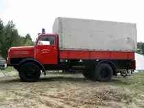 Mannschaftstransportwagen (MTW) auf Basis S 4000-1 der  Feuerwehr , Baujahr 1967 beim Ostfahrzeug-Treffen Finowfurt [24.04.2010] 