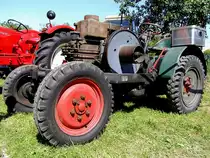 KRAMER,11PS; 1100ccm;Baujahr 1941 hat eine neuwertige  Schatzkiste  am Kotfl�gel;  120812