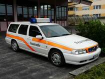 Feuerwehr oberes B�renamt - Volvo BE 604264 vor dem Feuerwehrdepot in Busswil am 01.06.2008