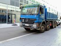 ACTROS 3241 in der Innenstadt von Koblenz; 120822