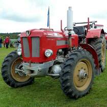 Schl�ter 850 V steht beim Schl�tertreffen im September 2012 am Kirchheimer See